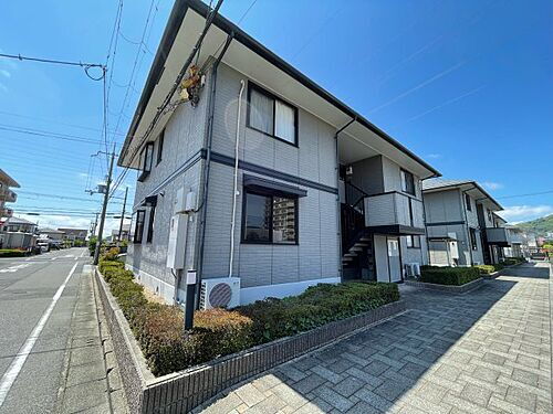 滋賀県近江八幡市中村町 築26年10ヶ月 2階建