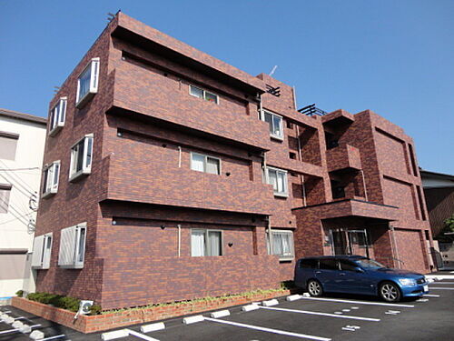 滋賀県彦根市平田町 3階建 築14年3ヶ月