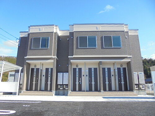 滋賀県米原市梅ケ原 2階建 築10年