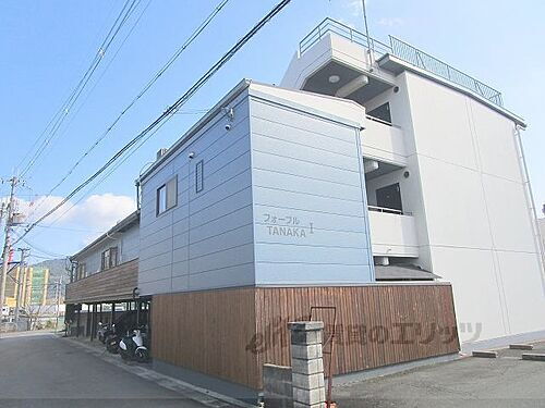 京都府亀岡市追分町中河原 3階建