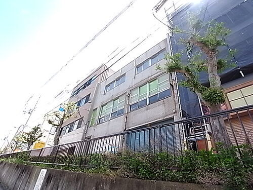 兵庫県明石市魚住町錦が丘３丁目 3階建 築55年3ヶ月