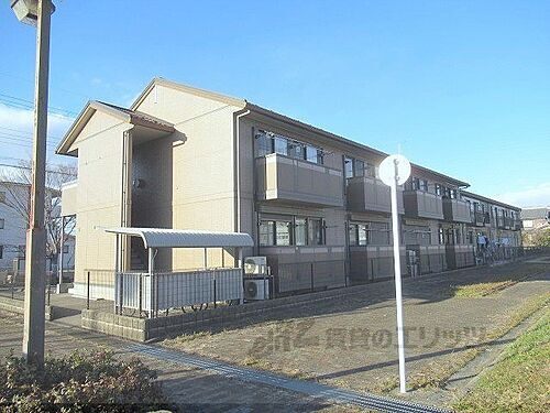 滋賀県蒲生郡日野町松尾１丁目 2階建 築19年10ヶ月