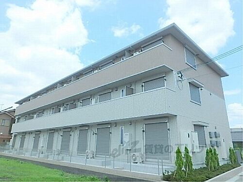 滋賀県栗東市下鈎 3階建 築8年5ヶ月