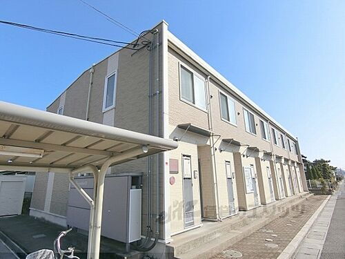 滋賀県近江八幡市安土町下豊浦 築17年 2階建