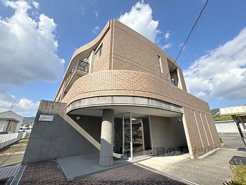 奈良県生駒郡平群町大字下垣内 3階建 築25年6ヶ月