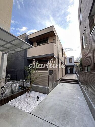 東京都新宿区愛住町 2階建 