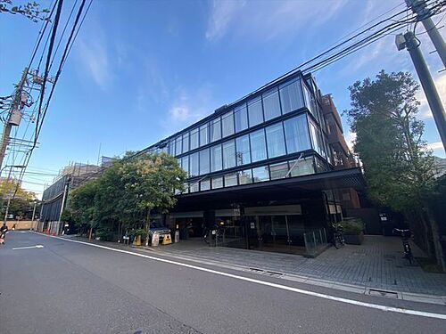 東京都新宿区市谷砂土原町３丁目 賃貸マンション