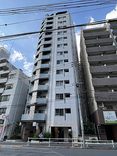 東京都新宿区若松町 14階建