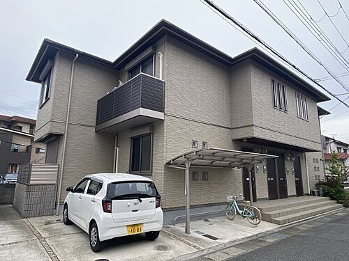 兵庫県姫路市新在家中の町 2階建