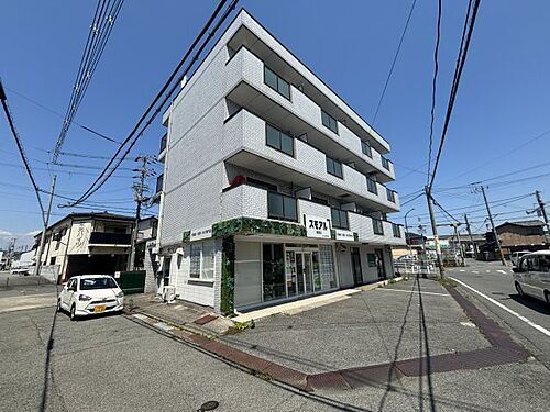 兵庫県姫路市五軒邸４丁目 4階建