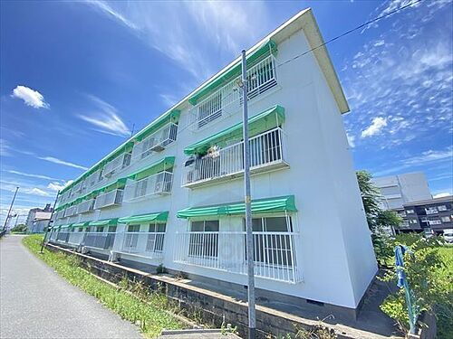 大阪府茨木市丑寅１丁目 3階建