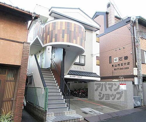 滋賀県大津市神領１丁目 3階建 築31年4ヶ月