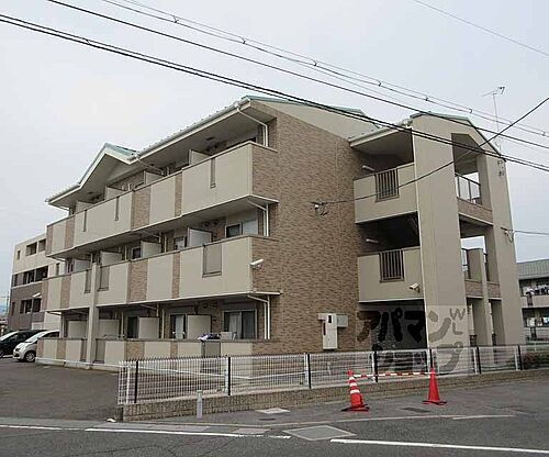 滋賀県大津市大将軍２丁目 築18年1ヶ月 3階建