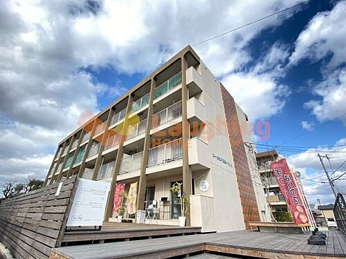 福岡県久留米市江戸屋敷１丁目 4階建