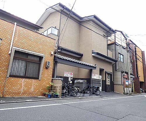 京都府京都市中京区姉大宮町西側 築16年9ヶ月 2階建