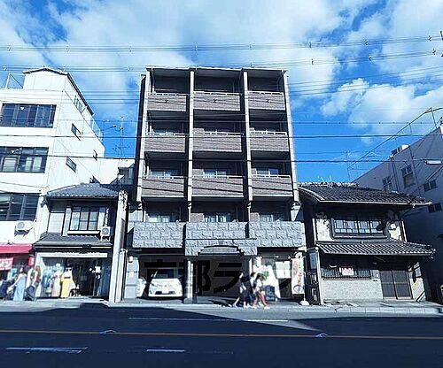 京都府京都市東山区毘沙門町 築20年10ヶ月 5階建