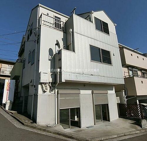 神奈川県横浜市金沢区堀口 3階建 築19年9ヶ月