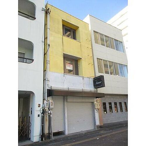 柴田ビル 3階建