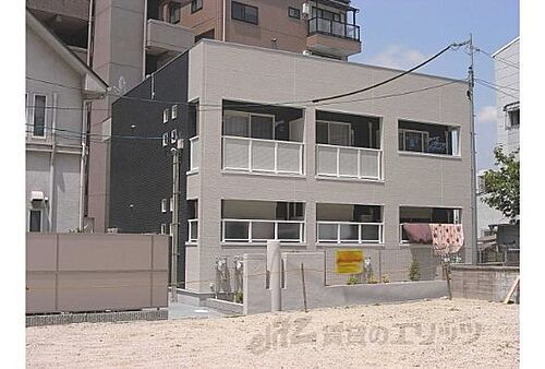 大阪府枚方市牧野阪２丁目 築17年9ヶ月 2階建