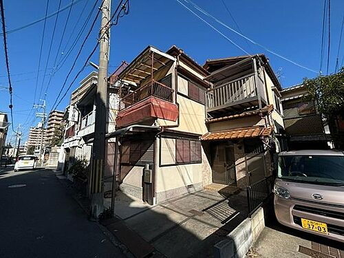 大阪府豊中市三和町２丁目 2階建