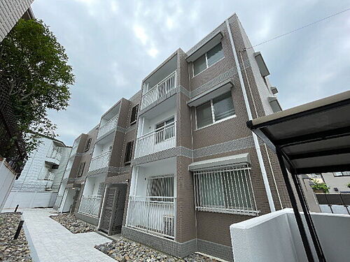 大阪府大阪市住吉区帝塚山西３丁目 築28年9ヶ月 3階建