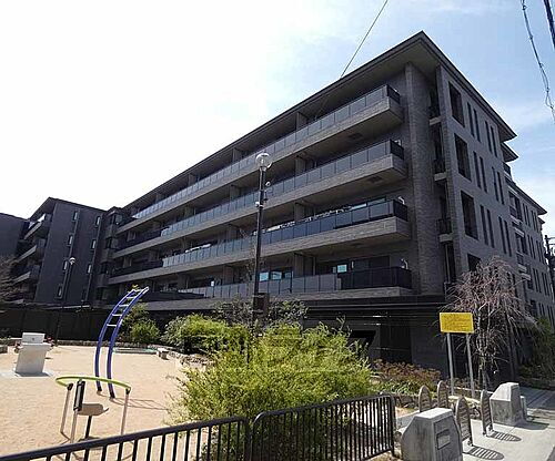 京都府京都市右京区嵯峨天龍寺若宮町 築7年9ヶ月 5階建