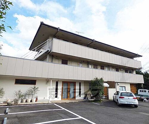 京都府京都市右京区嵯峨釈迦堂藤ノ木町 築38年2ヶ月 3階建