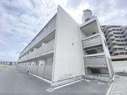 奈良県大和郡山市九条町 3階建 築7年6ヶ月