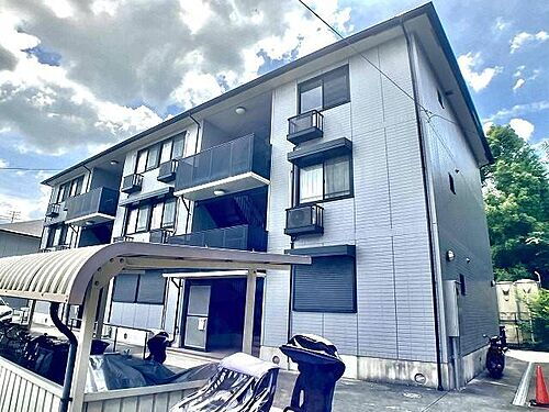 奈良県香芝市逢坂６丁目 3階建 築23年9ヶ月