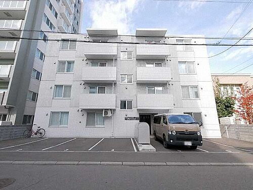 北海道札幌市豊平区平岸四条２丁目 地上4階地下1階建 築8年6ヶ月