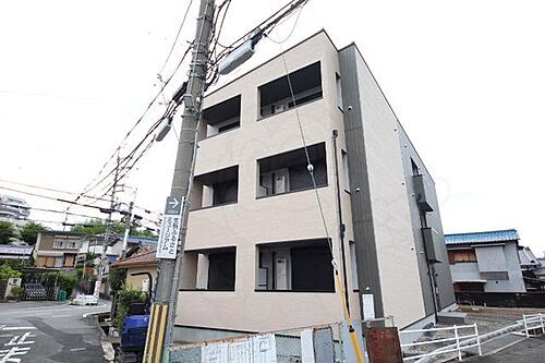 奈良県生駒市山崎町 築4年4ヶ月 3階建