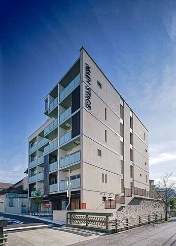 兵庫県西宮市甲子園口２丁目 地上5階地下1階建 築1年未満
