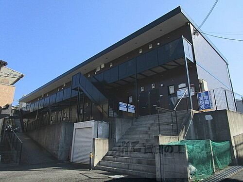 大阪府枚方市走谷１丁目 築19年11ヶ月 2階建