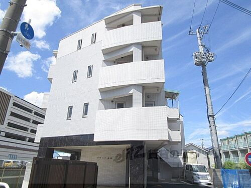 大阪府枚方市磯島元町 築9年11ヶ月 4階建