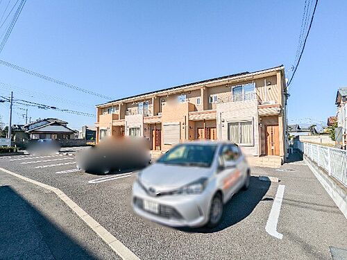 群馬県伊勢崎市本関町 2階建 築8年9ヶ月