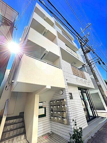 神奈川県横浜市西区戸部町４丁目 5階建