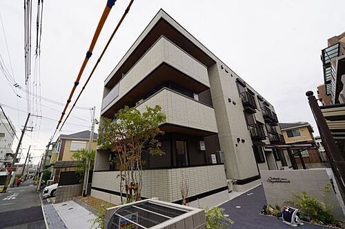 兵庫県神戸市東灘区魚崎北町２丁目  3階建