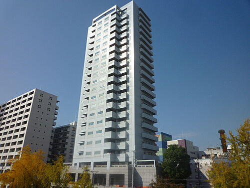 大阪府大阪市淀川区十三東１丁目 22階建