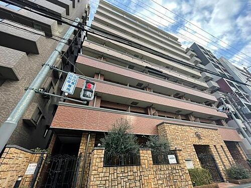 大阪府吹田市広芝町 10階建