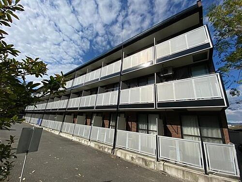 大阪府茨木市豊川２丁目 3階建