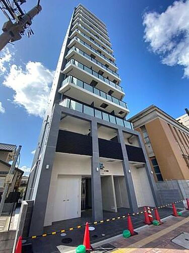 大阪府池田市新町 13階建