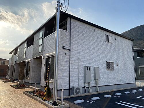 兵庫県赤穂市北野中 2階建 築1年未満