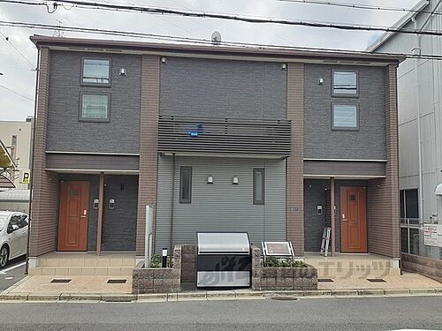 大阪府東大阪市新家２丁目 築9年10ヶ月 2階建