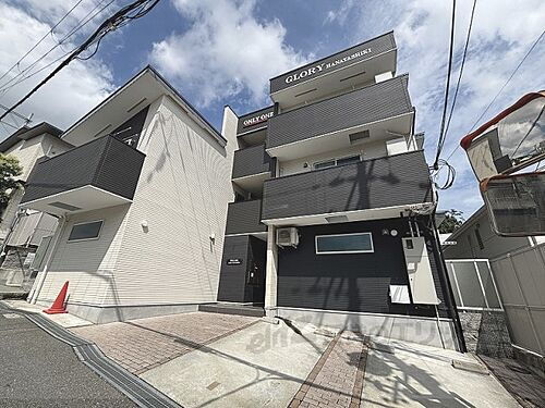 兵庫県川西市寺畑１丁目 3階建 築6年10ヶ月