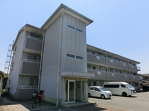 兵庫県姫路市飾磨区矢倉町１丁目 3階建