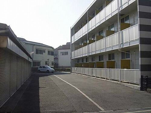 大阪府大阪市東淀川区豊里１丁目 築24年9ヶ月 3階建