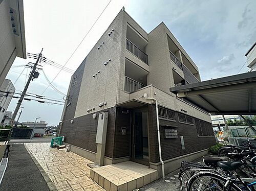 大阪府吹田市尺谷 3階建 築11年9ヶ月