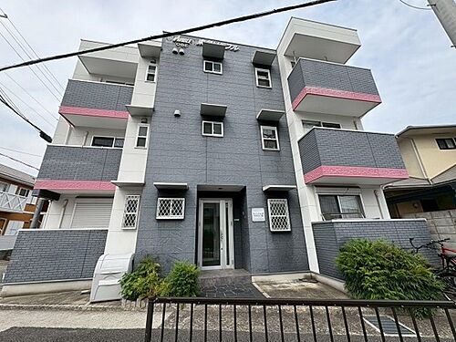 兵庫県川西市小戸１丁目 3階建 築15年9ヶ月