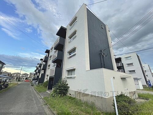 奈良県大和高田市甘田町 賃貸マンション