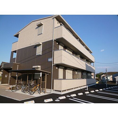 茨城県守谷市中央４丁目 3階建 築12年3ヶ月